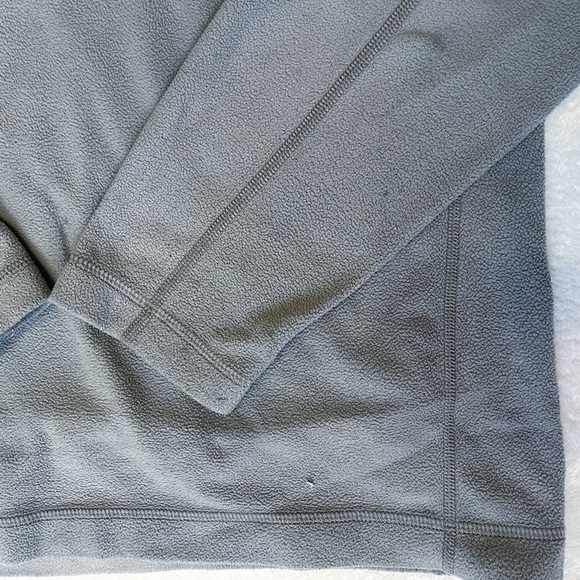 Patagonia Men's Micro D Quarter Zip Pullover Sweater in Grey Medium - Picture 4 of 12